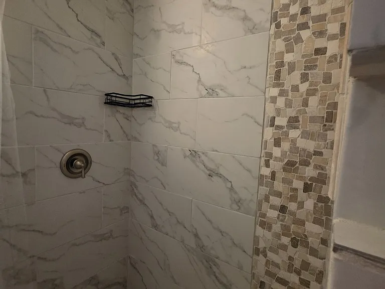 2128R N Pershing Ave — Photo 10