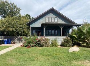 208 E 10th St, Hanford, CA 93230