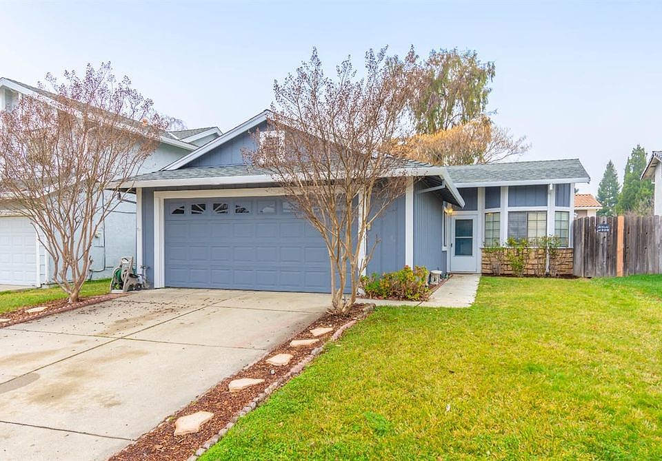 1st image of 3479 Larchwood Dr
