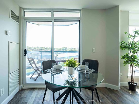 5th image of 340 Watson St W #402