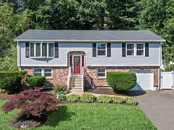 42-42B Greenwood Rd, Peabody, MA 01960