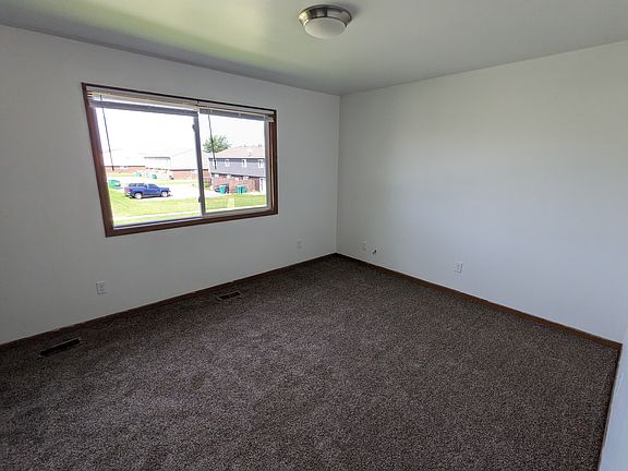 5th image of 3877 W 73rd Ct