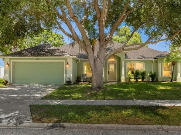 226 Magellan Cir, Minneola, FL 34715