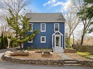 2 Abernathy Ln, Marblehead, MA 01945