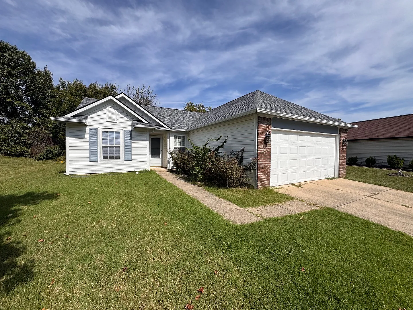 5828 Victory Ave — Photo 4