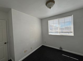 3115 Chestnut St, Oakland, CA 94608