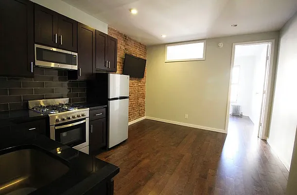 Rented by Heritage Realty LLC | media 4