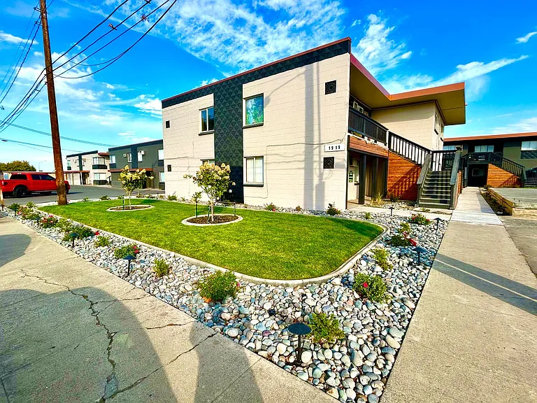 Kamden Place: Leasing Specials! Balconies, Lawn Space, Quiet Community in Pasco — Photo 42