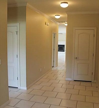 5th image of 1504 NE Dysart Woods Ln