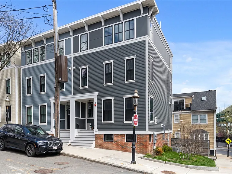 78 Tremont St #78 — Photo 1