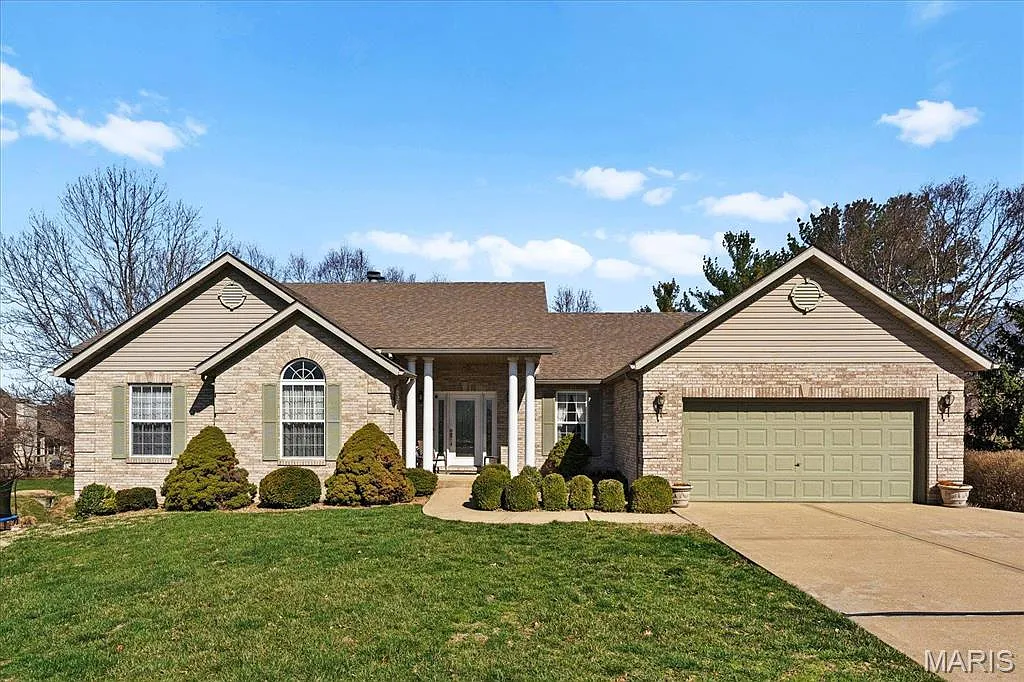 33 W Southcrest Cir photo 1