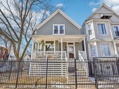 2500 N Monticello Ave, Chicago, IL, 60647