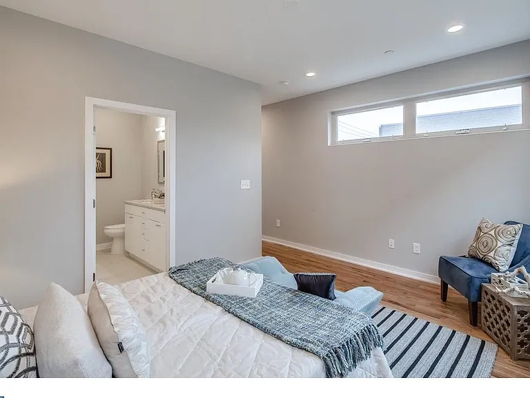 1846 E Cumberland St — Photo 9