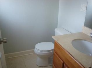 6738 N Bosworth Ave APT 3E, Chicago, IL 60626