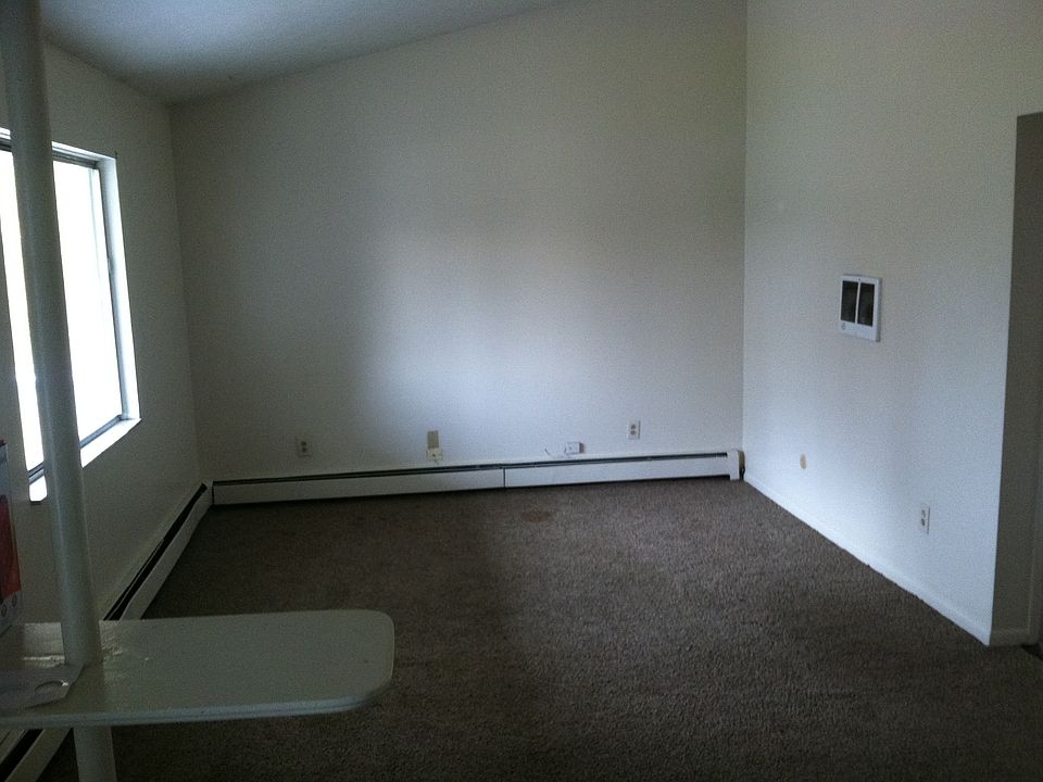 1st image of 149 N Seiberling St