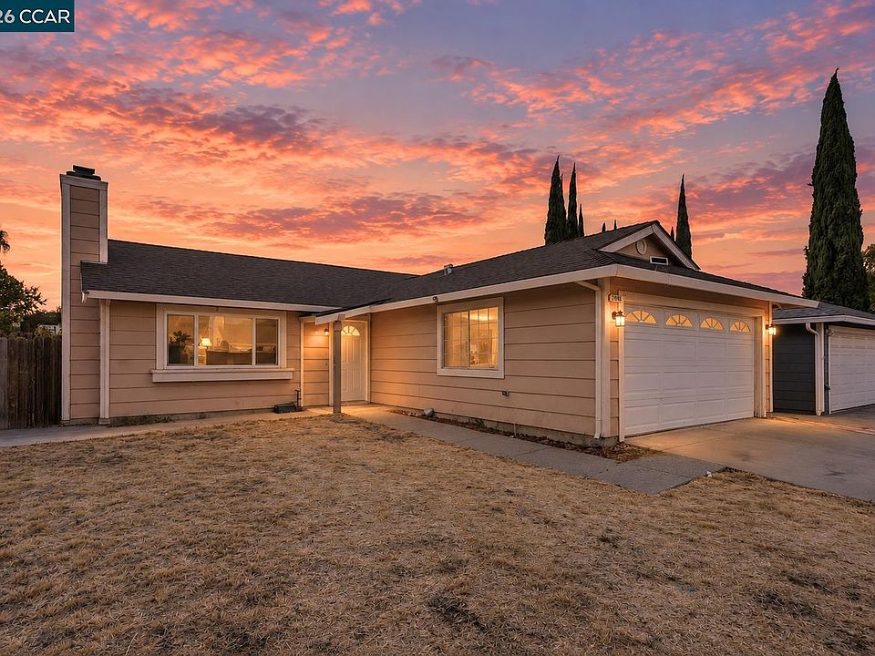 1st image of 2036 Seward Dr