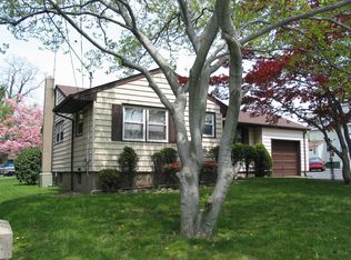 289 Baldwin St, Glen Ridge, NJ 07028