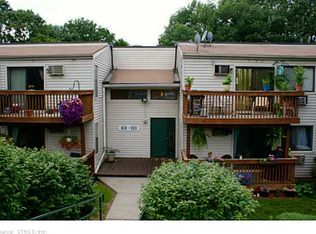 102 Woodland Dr, Cromwell, CT 06416
