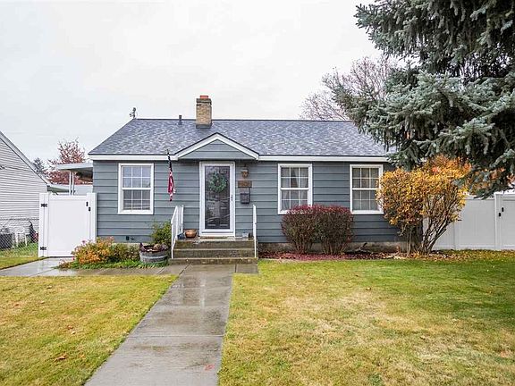 5th image of 2212 W Olympic Ave
