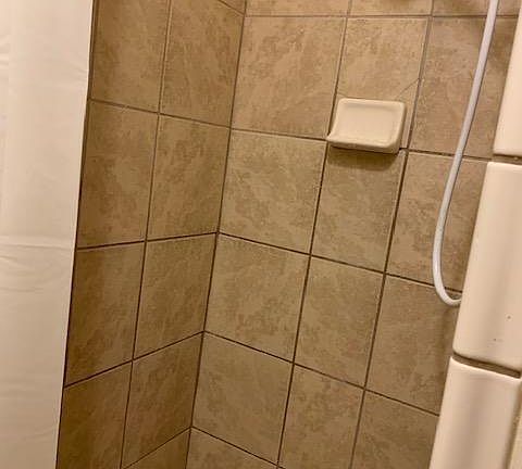 4th image of 423 10th Ave S #6