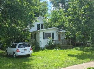 207 S Knox St, Oneida, IL 61467