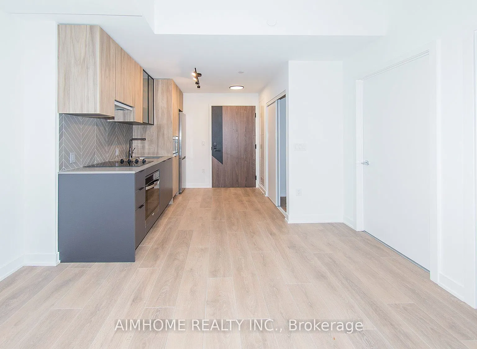 1 bed, $2,100 — Photo 4