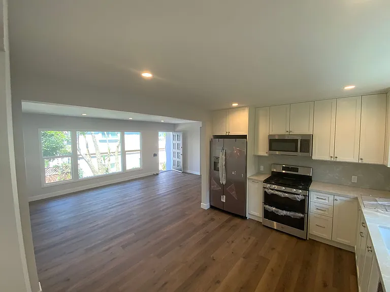 1930 Ruhland Ave — Photo 3