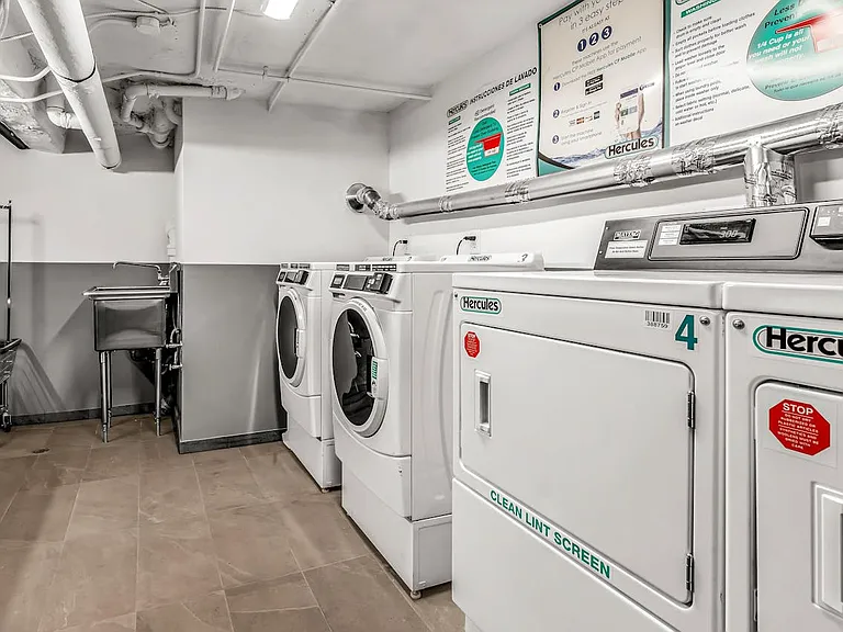 7 Morton St #10 — Photo 9