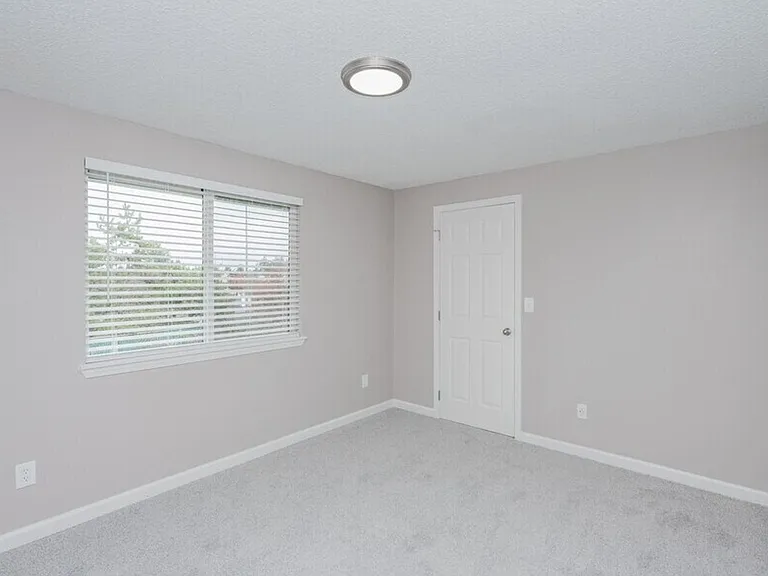 Forest Park Apartments — Photo 41