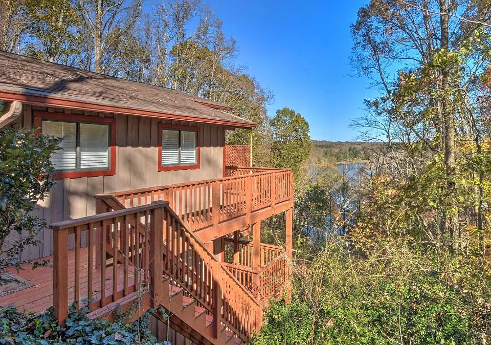 3108 Lake Ranch Dr