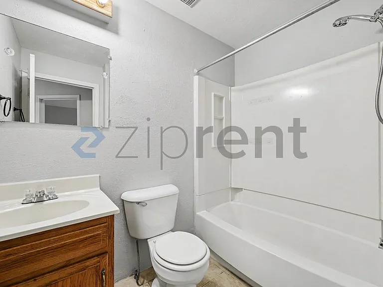 1912 Porter St — Photo 23
