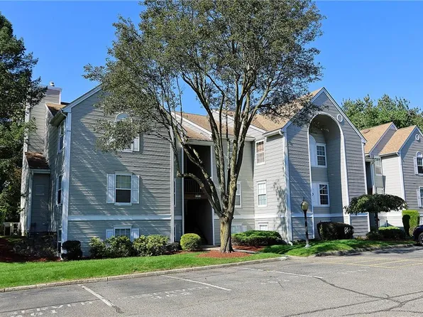 1171 Washington Green #OT3, New Windsor, NY 12553