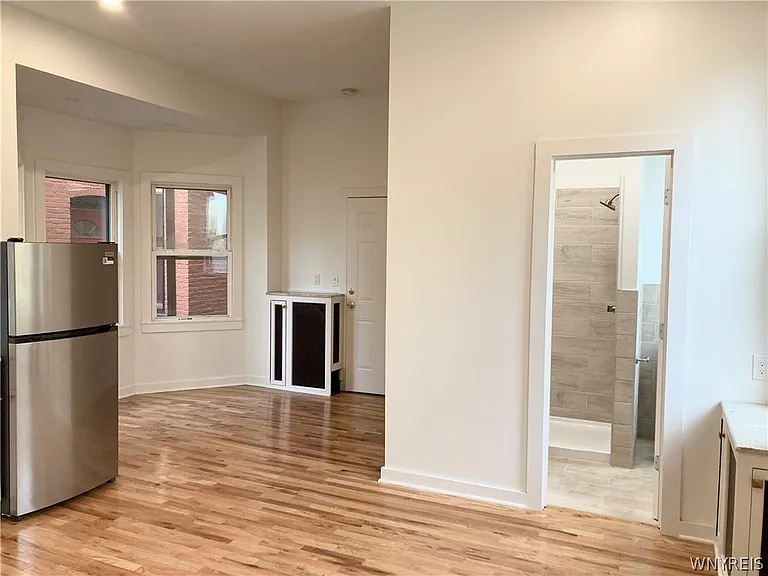 56 Trinity Pl #2 — Photo 2