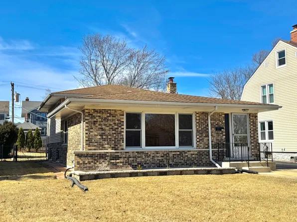 212 S Stewart Ave, Lombard, IL 60148