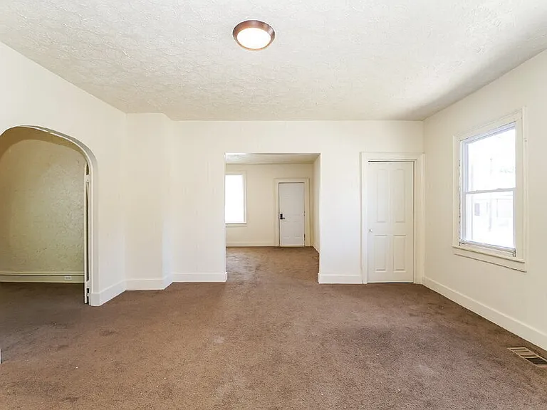 3460 Erin Ave — Photo 11