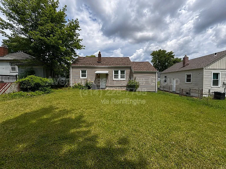 7712 Brocton Ct — Photo 9