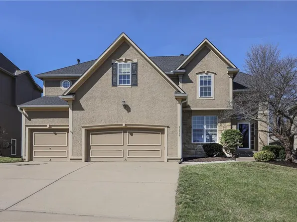 21516 W 99th St, Lenexa, KS 66227