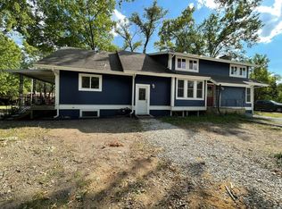 305 W 23rd St, Lawrence, KS 66046