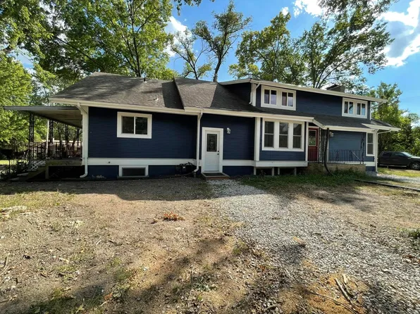 305 W 23rd St, Lawrence, KS 66046