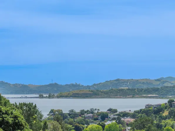 66 Inverness Drive, San Rafael, CA 94901