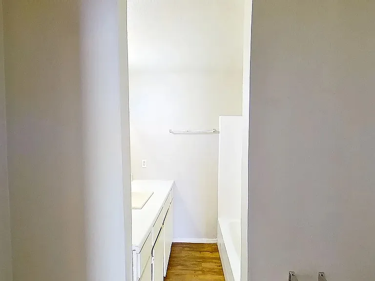 2703 Kool Ave — Photo 9