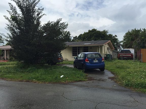 4th image of 2606 Havana Dr