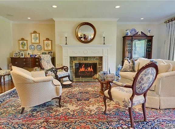3rd image of 13 Blair Dr