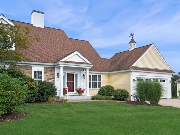 11 English Cmns #11, Topsfield, MA 01983