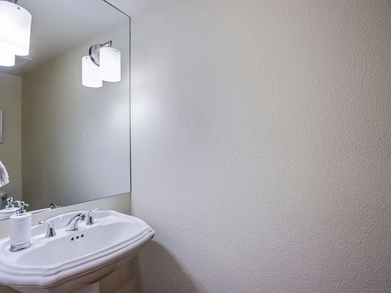 360 E Desert Inn Rd #1008 — Photo 32