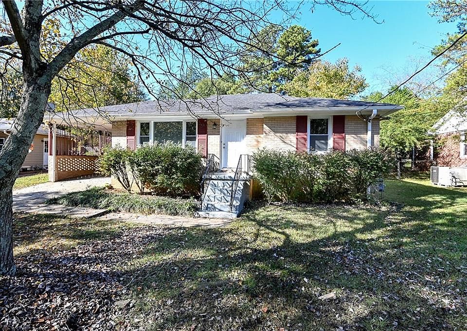 1st image of 2198 Harolds Ln