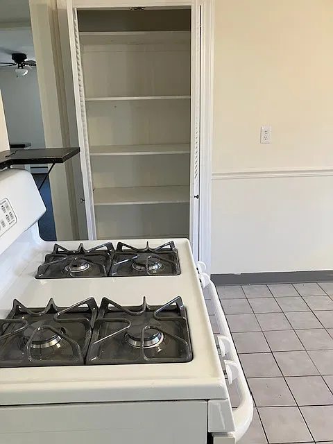2 bed, 1000 sqft, $2,700 — Photo 4