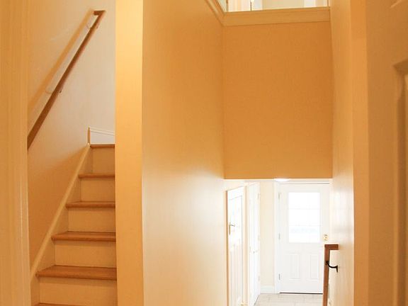 3rd image of 158 North St #5293684