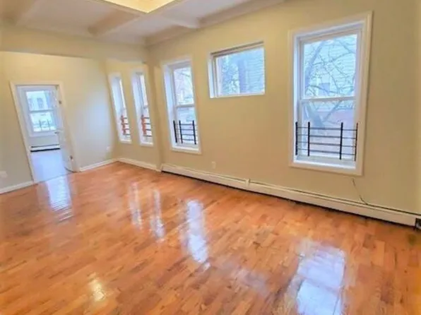 161 S 10th St, Newark, NJ
