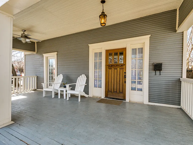341 S Edgefield Ave — Photo 2